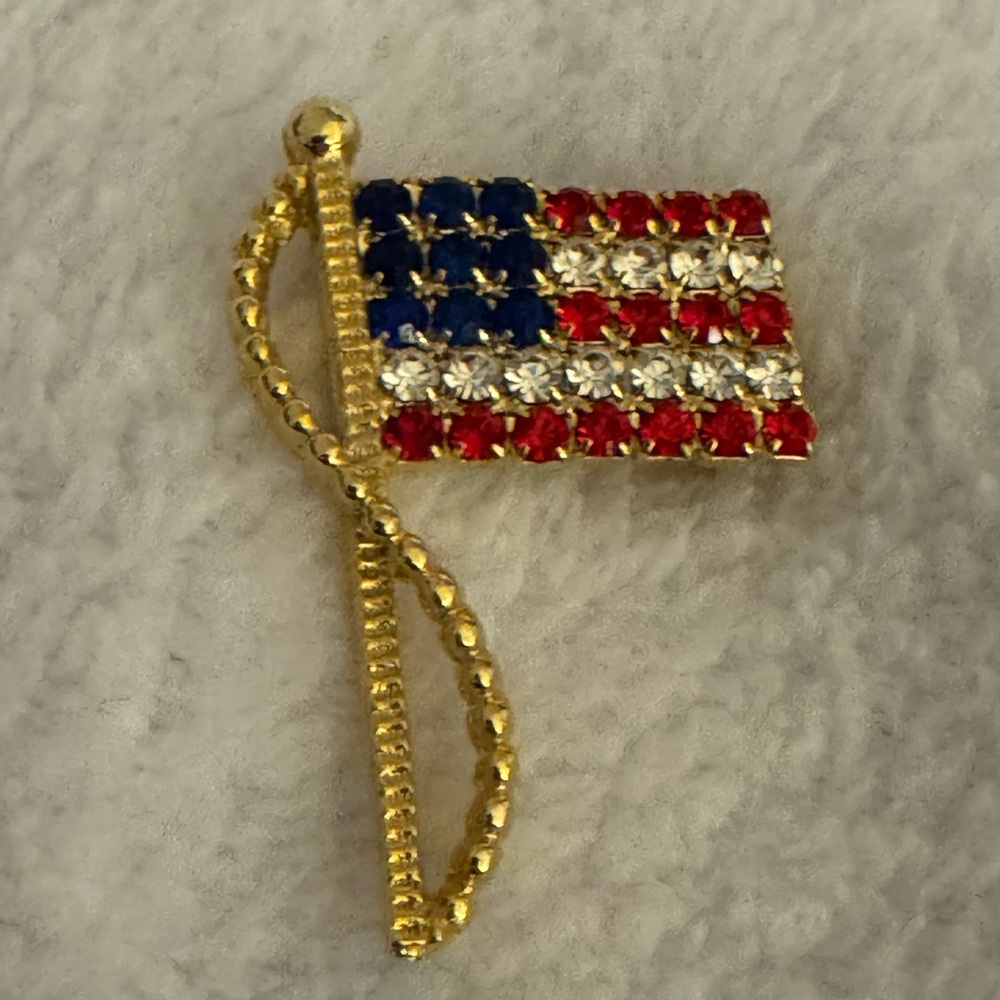 #1242 Alex and Ani American Flag Gold-tone & Red White & Blue Crystal Brooch Pin - Picture 3 of 10